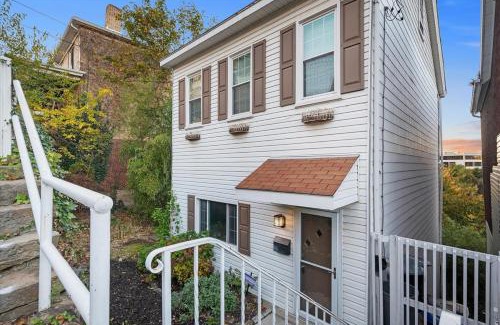 Mount Washington House | A Million Dollar View and Off Street Parking