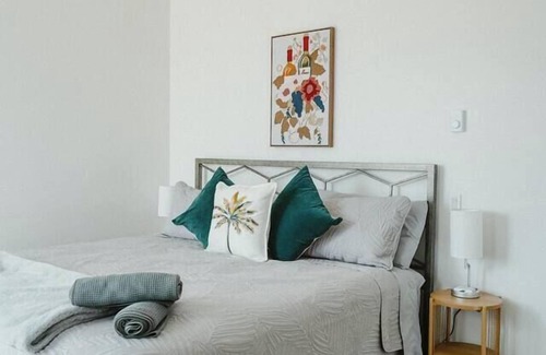 Central Okanagan Other | A Modern Organic Vineyard Escape - 3 Bedrooms