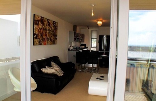 Plymouth Apartment | A modern serviced apartment and self-catering holiday accommodation