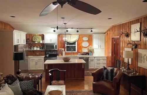 Meadows Of Dan Cottage | A Mountain Retreat in Kibler Valley