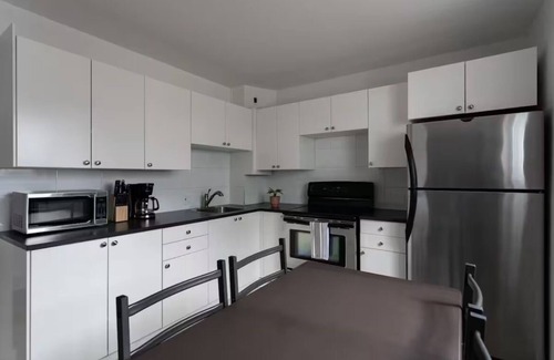 Winnipeg Apartment | A One Bedroom Unit located near HSC