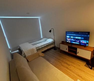 Tres Cruces Apartment | A Pasos Tres Cruces