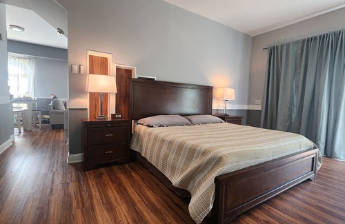 Douglasville Bed & Breakfast | A peaceful oasis 5 minutes from Foxhall Resort and 30 minutes to the airport.