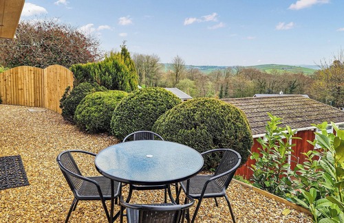 Llanybri Cottage | A peaceful place to enjoy the Carmarthenshire countryside and coast.