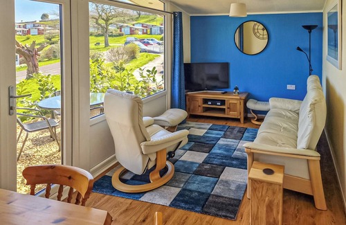 Llanybri Cottage | A peaceful place to enjoy the Carmarthenshire countryside and coast.