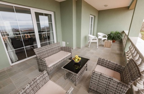 Kraljevica Villa | A peaceful villa with own pool and a great sea view