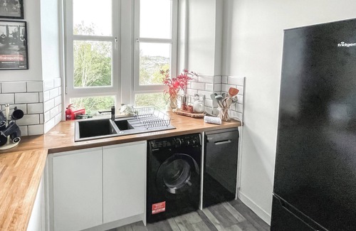 Rothesay Cottage | A perfect island break for friends and family.