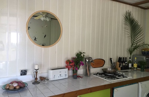 Basse-Terre House | A perfect little getaway excellent for families and lovers right on the beach.