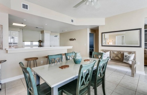 Pensacola Beach Condo | A Piece of Pensacola Paradise! Santa Rosa Towers,15th Floor/Sleeps 6