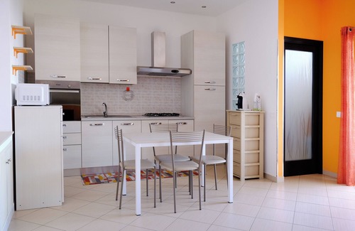 Locri Apartment | A place away from the city chaos, in a serene and relaxing environment.