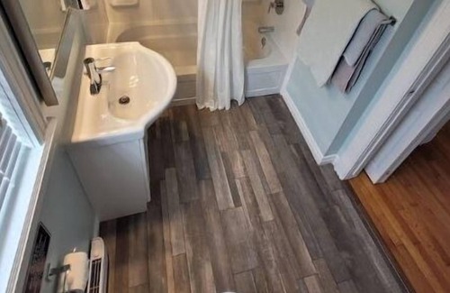 Clarke's Beach Cottage | A Private Paradise