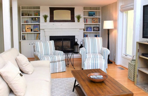 Suttons Bay House | A quick walk to the bay from this charming Suttons Bay hide-away