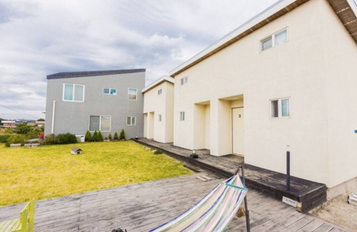 Gujwa Condo | A quiet space where you can feel the east of Jeju Island