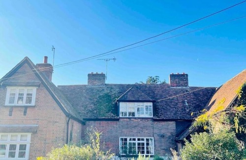 New Forest District Cottage | A quirky character cottage on the edge of the New Forest