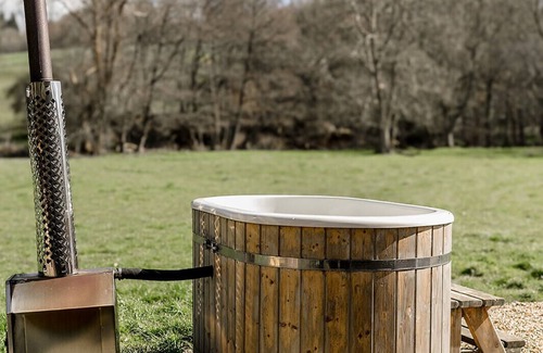 Acrefair Apartment | A riverside hideaway made for two. Nestled in a peaceful glade beside the gentle River Ceiriog.