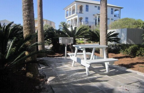 Seagrove Beach House | A Sea Shell on the Beach - great place for a beach vacation.