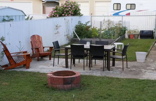 Northeast Edmonton Apartment | A Soft Place to Land - Basement Space in a Cozy Edmonton Home