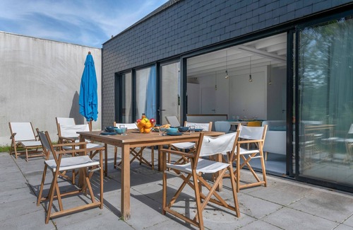 Le Pouliguen Ski Chalet | A soothing stay for 6 at Le Pouliguen