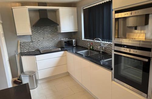Wigan Apartment | A spacious 3 bed semi-detached