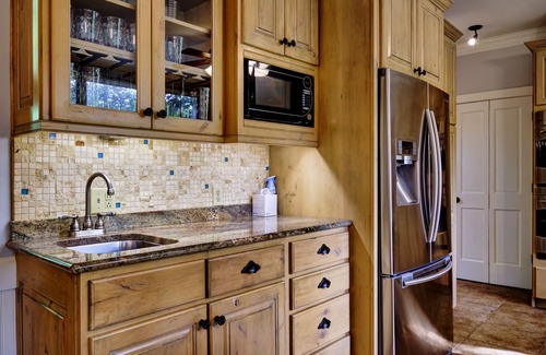 Sapphire House | A Story Book Setting on the Horsepasture River! - River Falls