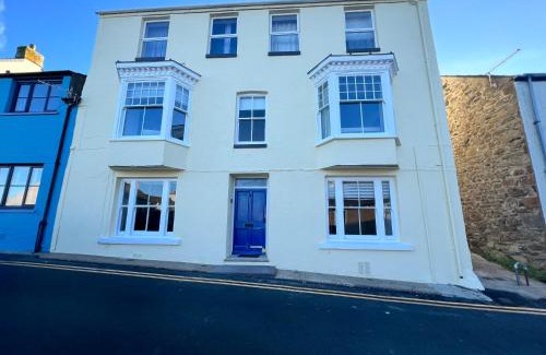 Fishguard Apartment | A stunning 2 bed apartment