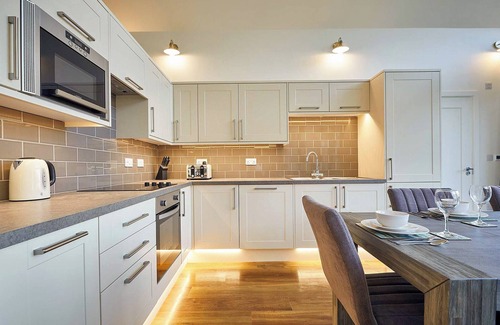 Bamburgh Cottage | A stunning luxury lodge resting 1 mile from Bamburgh and the coast.