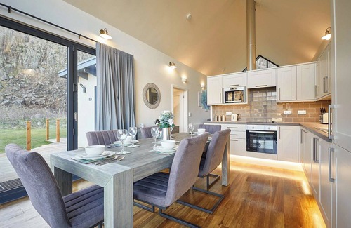 Bamburgh Cottage | A stunning luxury lodge resting 1 mile from Bamburgh and the coast.