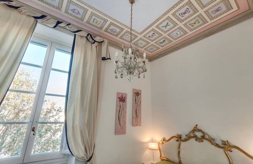 Santo Spirito Apartment | A stunning recently renovated 3-bedroom, 2-bathroom home
