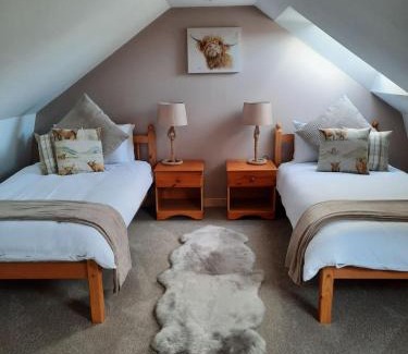 Perth House | A Stylish Country Retreat!