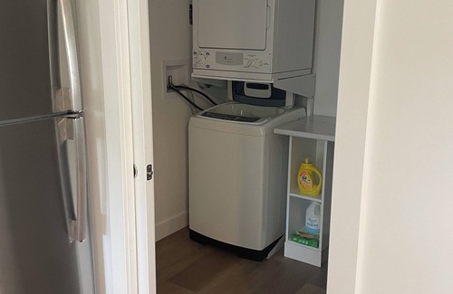 Comox Apartment | A Sweet Suite minute to golfing, beaches, airport and more in the Comox Valley.