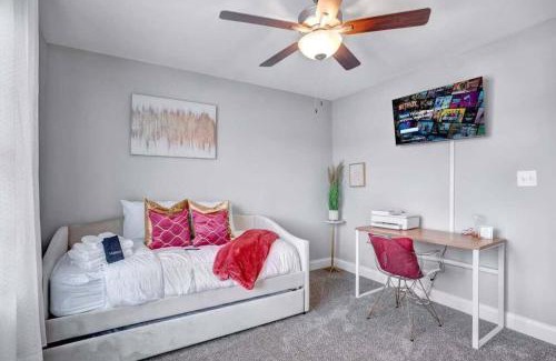 Clarksville House | A Taste of Luxe Upscale Condo Near Nashville and Ft Campbell