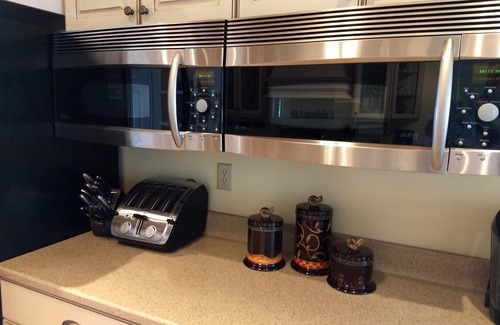 Red Rock House | A Touch of Elegance At Jessie's Guest House