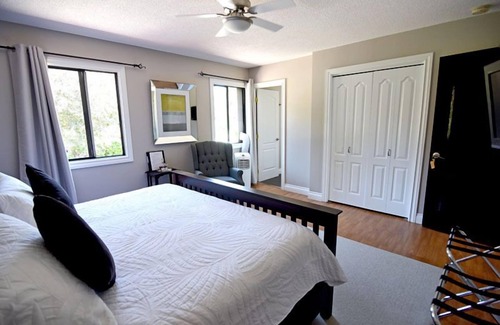 Central Okanagan Bed & Breakfast | A Touch of English Bed & Breakfast