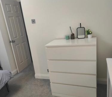 Northampton Apartment | A two bedroom cozy lodge at Northampton town centre