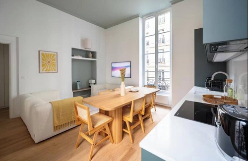 Enfants-Rouges Apartment | A UNIQUE, ARCHITECT-DESIGNED NESTLED IN THE VIBRANT MARAIS – RUE NOTRE DAME