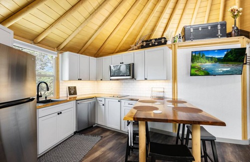 Canyon Lake RV Rental | A Unique Texas Hill Country Glamping Experience