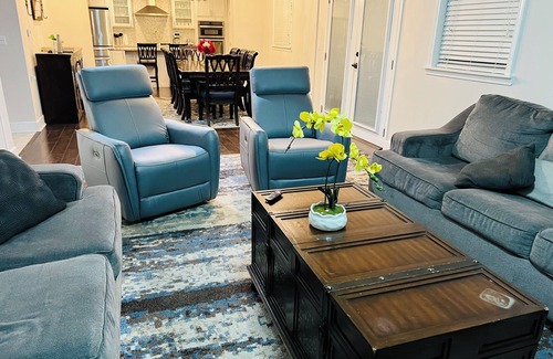 Buechel House | A Warm Welcome Home to Quiet Comfort