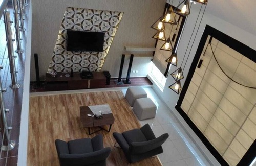 Islamabad Apartment | A well groomed Roof-Top garden and a Jacuzzi just by your penthouse!