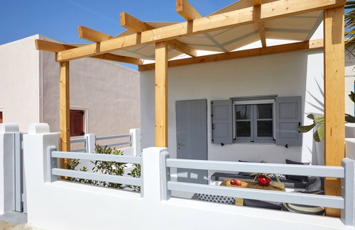 Perissa Apartment | A wonderful house just 3 minutes away from Perissa Beach