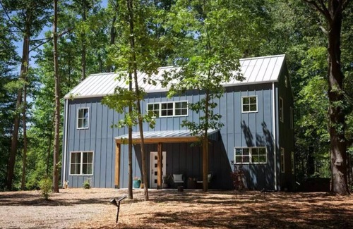 Michigan City Apartment | A Wooded Retreat Michigan City