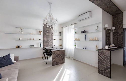 Repubblica Apartment | A World Aparts - The Royal Crown | AC | FREE WIFI