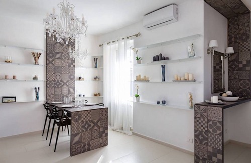 Repubblica Apartment | A World Aparts - The Royal Crown | AC | FREE WIFI