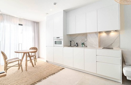 Historic Center of Estepona Apartment | A8- Seaclub suites by Roomservices