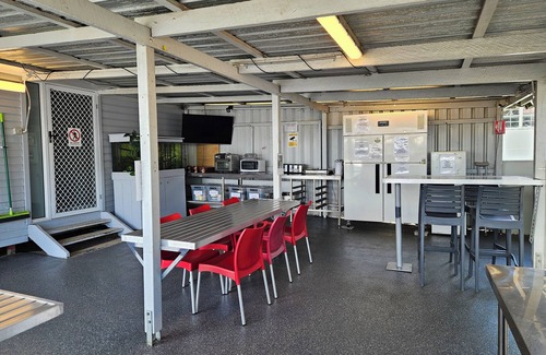 Bundaberg North RV Rental | AAOK Riverdale Caravan Park