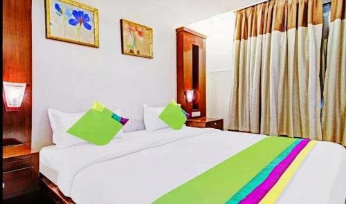 Kailash Colony Hotel | Aaron residency