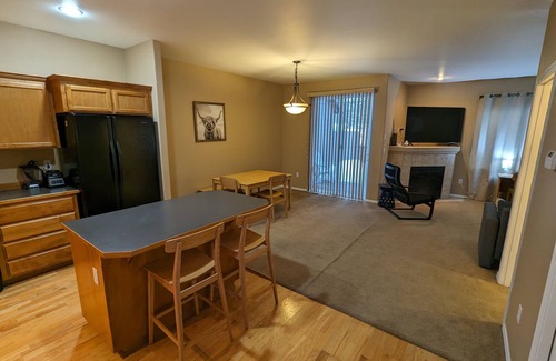 Redmond House | Aazure Like It - Eagle Crest Resort, Fun & Relaxation Headquarters