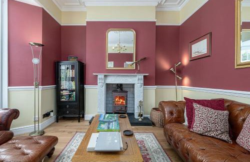 Llandudno House | Abbey Lodge, Llandudno - Period Townhouse, 5 bedrooms & bathrooms, with Hot Tub & Private Parking