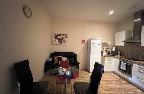 Central Aberdeen Apartment | Aberdeen stay central 2-bedrooms Apt-No Party