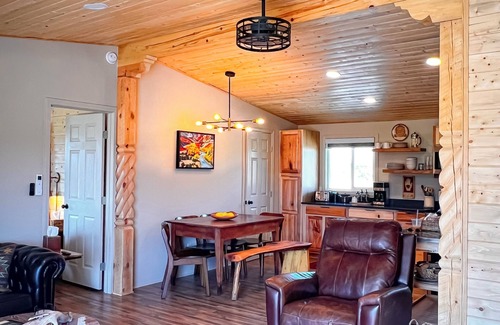 Youngsville House | Abiquiu Lake Retreat-nBeautiful views, full kitchen, WiFi ,family friendly home