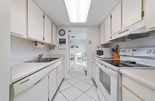 Crescent Beach Condo | About the View at Ocean House 312